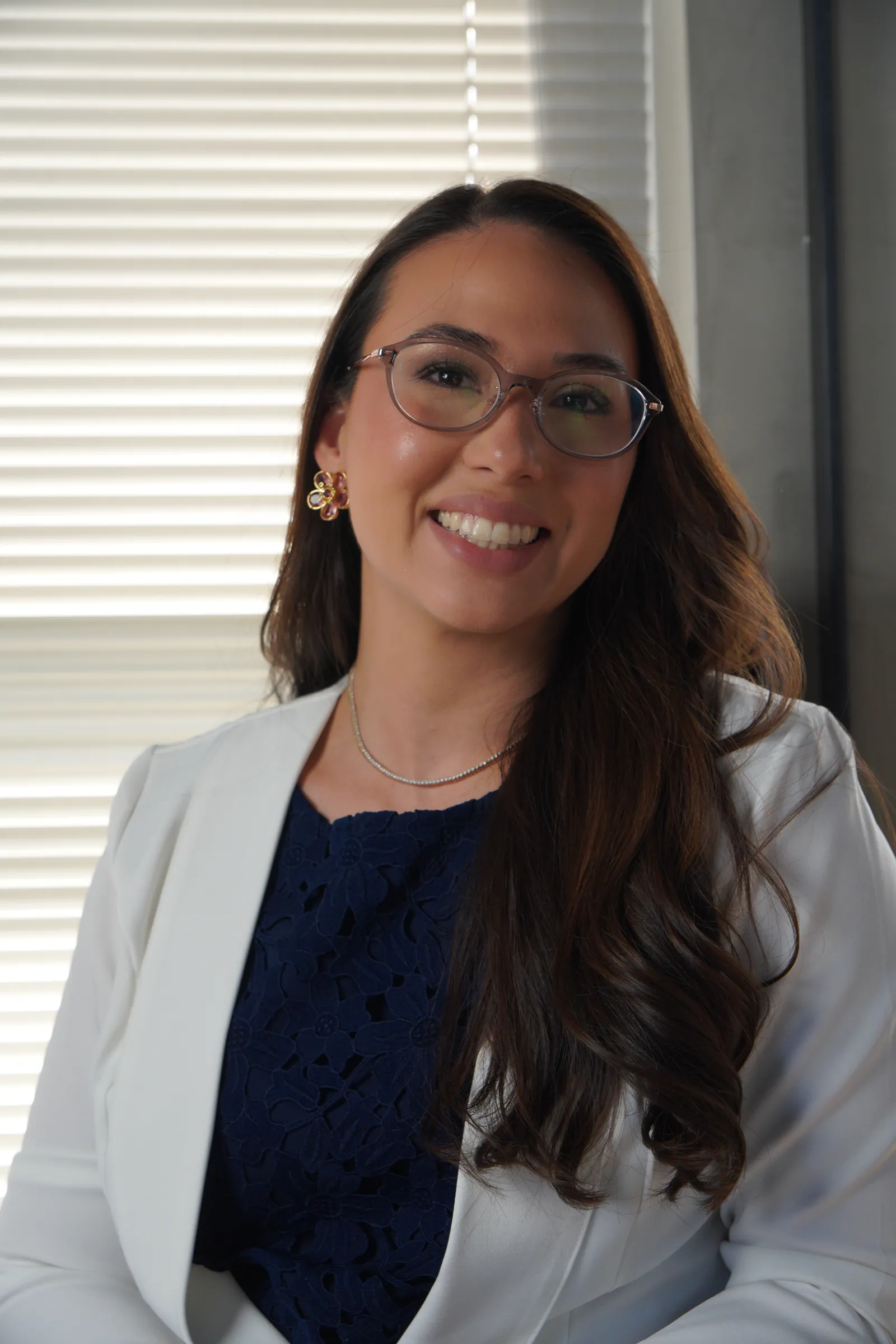 Dra. Dayara Salomão - Formação Profissional